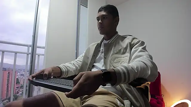 Snapshot of Iamdylan777 chatting on March 19, 10:53 pm Iamdylan777 online show from March 19, 10:53 pm