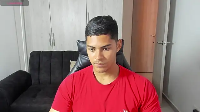 Snapshot of Iamdylan777 chatting on October 7, 4:37 pm Iamdylan777 online show from October 7, 4:37 pm