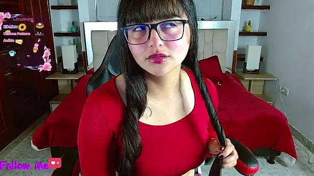 scarlleth  online show from March 17, 12:14 pm