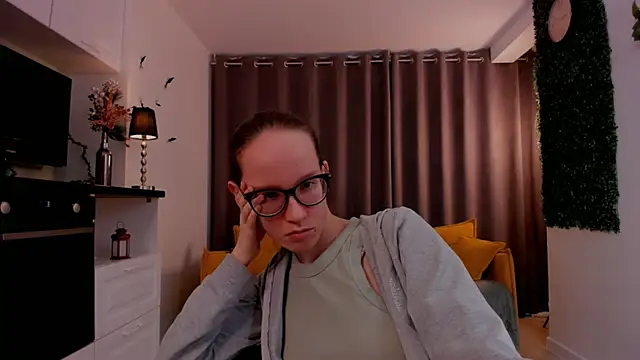 BettyBrowni online show from March 2, 7:12 pm