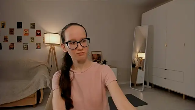 BettyBrowni online show from March 15, 7:16 pm