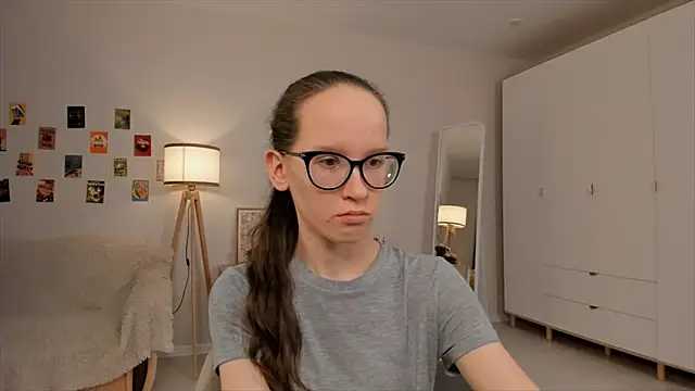 BettyBrowni online show from March 23, 1:20 am