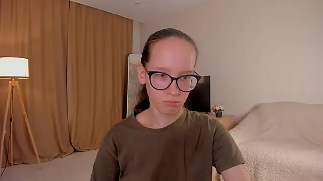 BettyBrowni online show from October 21, 4:51 pm