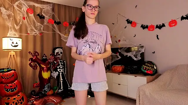 BettyBrowni online show from November 2, 4:09 pm