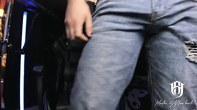 Snapshot of allanhurtss chatting on January 13, 7:10 pm allanhurtss online show from January 13, 7:10 pm