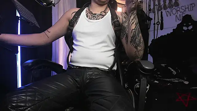 Snapshot of allanhurtss chatting on February 10, 5:41 pm allanhurtss online show from February 10, 5:41 pm