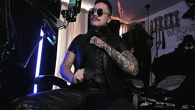 Snapshot of allanhurtss chatting on February 18, 5:31 pm allanhurtss online show from February 18, 5:31 pm