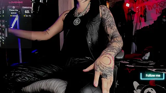 Snapshot of allanhurtss chatting on October 21, 5:57 pm allanhurtss online show from October 21, 5:57 pm