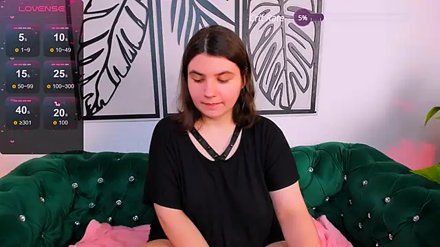 Viola  Shy online show from January 31, 3:09 am