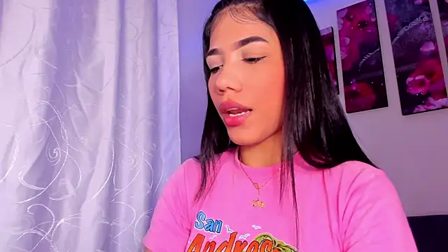 Alissarhys26 online show from December 9, 2:24 am