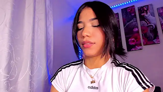 Alissarhys26 online show from December 15, 10:15 pm