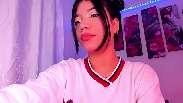 Alissarhys26 online show from February 12, 1:41 am