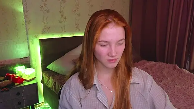 erikabrian online show from December 21, 4:19 am