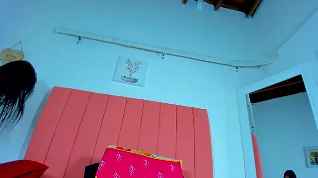 valen rose0 online show from December 28, 3:15 pm