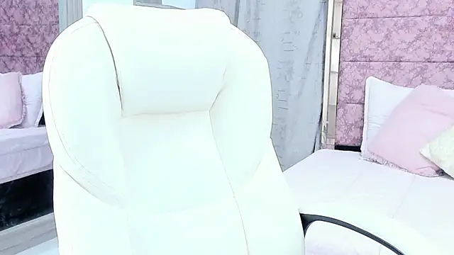  Lakshmi hotx online show from March 7, 11:40 am