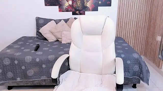  Lakshmi hotx online show from October 30, 7:03 pm