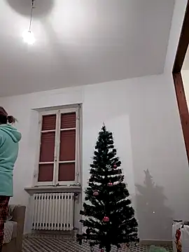 Snapshot of JasmineNoir2 chatting on December 14, 4:20 pm JasmineNoir2 online show from December 14, 4:20 pm