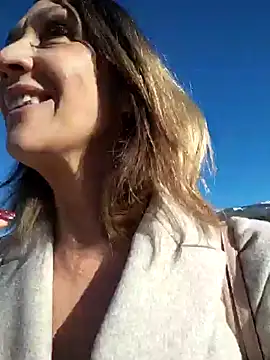 Snapshot of JasmineNoir2 chatting on December 29, 12:12 pm JasmineNoir2 online show from December 29, 12:12 pm