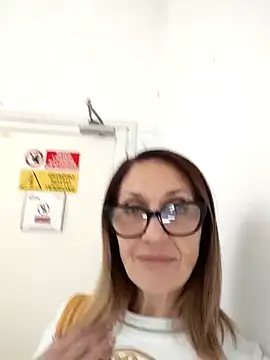 Snapshot of JasmineNoir2 chatting on February 10, 5:30 pm JasmineNoir2 online show from February 10, 5:30 pm