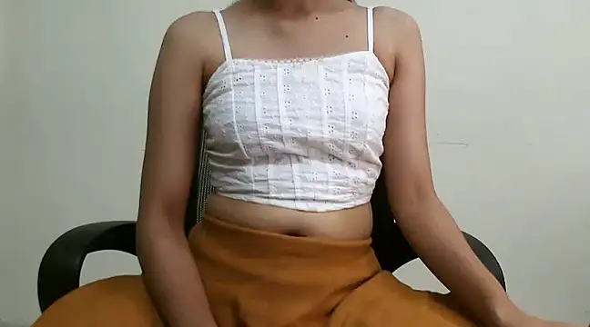 lololips online show from January 16, 7:20 pm