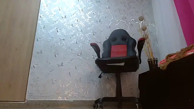 Samantabrown  online show from February 9, 5:22 pm