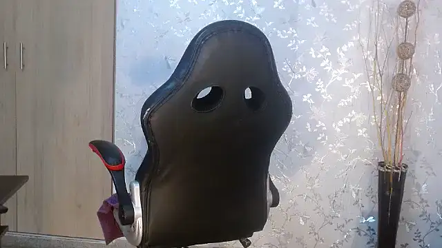 Samantabrown  online show from February 24, 12:05 pm