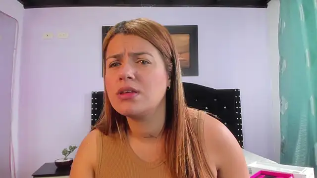 Snapshot of Alexandra_Torress chatting on October 4, 3:21 pm Alexandra Torress online show from October 4, 3:21 pm