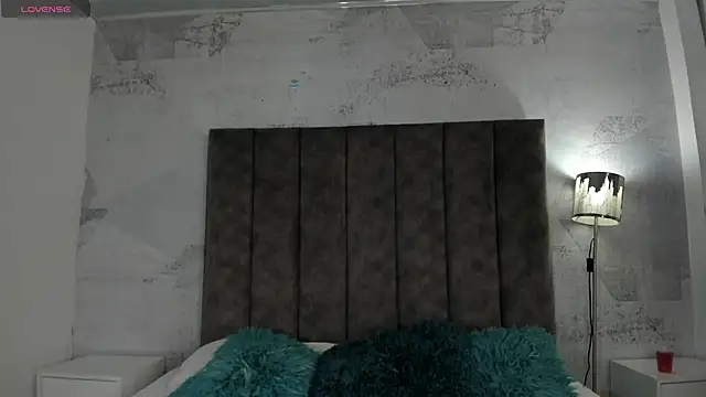 IsabellaGrey19 online show from February 8, 7:38 pm