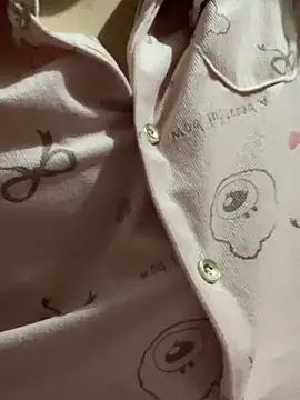 Snapshot of Milk_Mom99 chatting on February 11, 6:30 am Milk Mom99 online show from February 11, 6:30 am