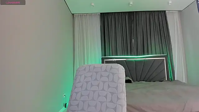 Snapshot of melissa_yamazaki chatting on March 5, 12:11 pm melissa yamazaki online show from March 5, 12:11 pm