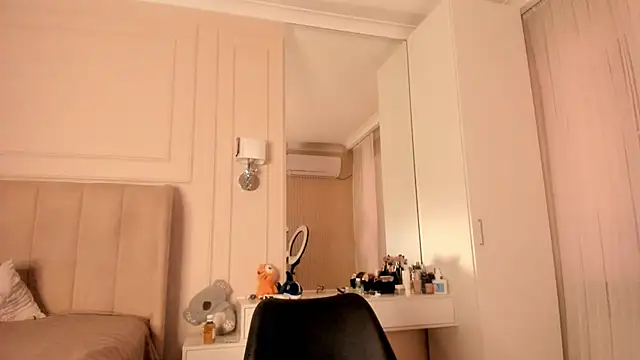 Snapshot of melissa_yamazaki chatting on November 19, 4:45 am melissa yamazaki online show from November 19, 4:45 am