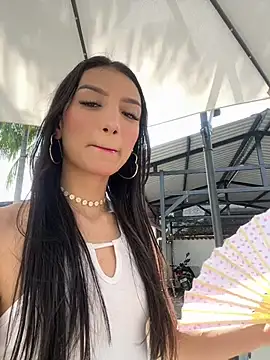 Snapshot of loly-yandere chatting on March 21, 8:29 pm loly-yandere online show from March 21, 8:29 pm