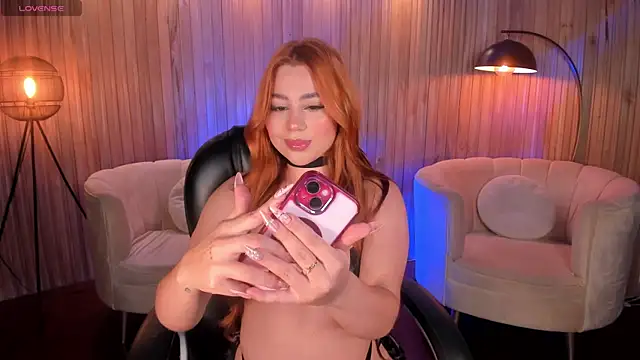 SamanthaKlein  online show from December 29, 3:54 am