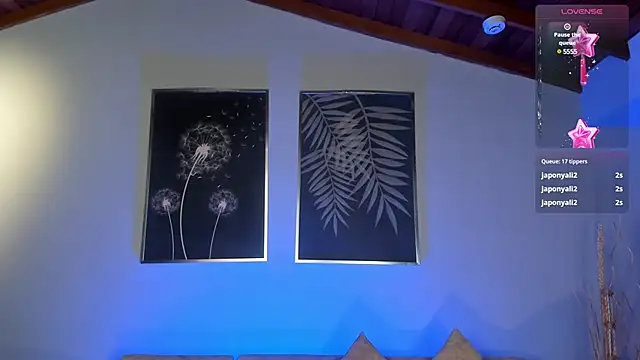 SamanthaKlein  online show from January 28, 9:51 am