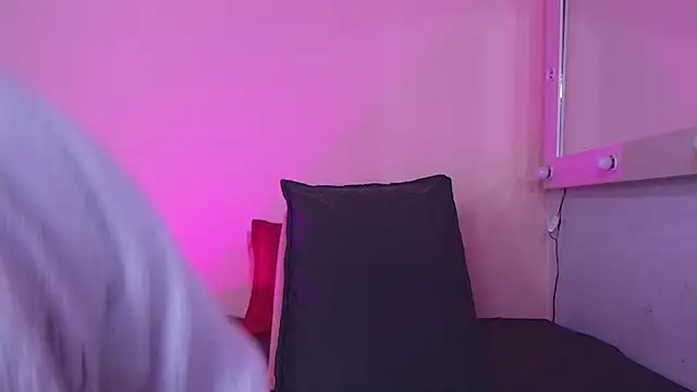 kendal rossi online show from September 19, 12:06 pm