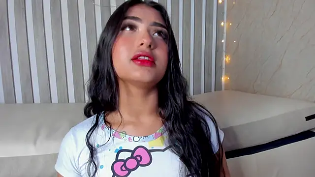 Snapshot of sabrinahimss chatting on December 27, 9:32 pm sabrinahimss online show from December 27, 9:32 pm