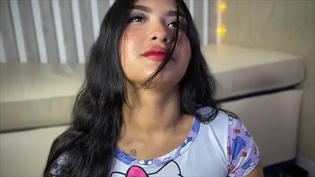 Snapshot of sabrinahimss chatting on January 22, 9:32 pm sabrinahimss online show from January 22, 9:32 pm