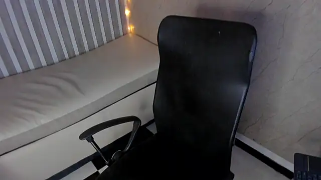 Snapshot of sabrinahimss chatting on February 7, 12:53 am sabrinahimss online show from February 7, 12:53 am