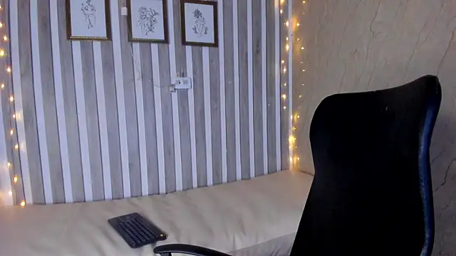 Snapshot of sabrinahimss chatting on February 11, 11:22 pm sabrinahimss online show from February 11, 11:22 pm