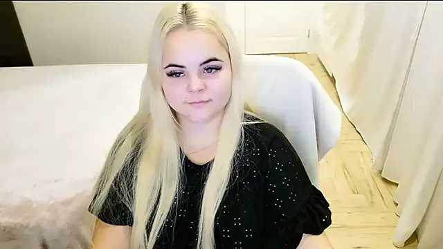 lovely-eyes online show from December 25, 9:54 pm