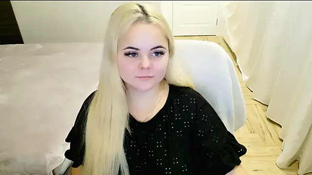 lovely-eyes online show from January 3, 8:54 pm