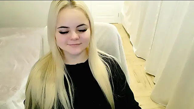 lovely-eyes online show from February 7, 9:37 pm