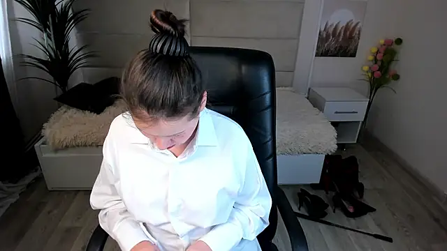 Dana  dom online show from February 9, 5:29 am