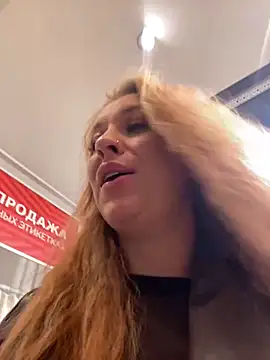 Snapshot of Sweet___Emily chatting on December 24, 3:37 pm Sweet Emily online show from December 24, 3:37 pm