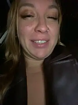 Snapshot of Sweet___Emily chatting on December 25, 9:33 pm Sweet Emily online show from December 25, 9:33 pm