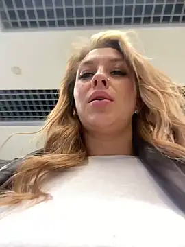 Snapshot of Sweet___Emily chatting on January 10, 2:02 pm Sweet Emily online show from January 10, 2:02 pm