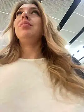 Snapshot of Sweet___Emily chatting on January 29, 2:10 pm Sweet Emily online show from January 29, 2:10 pm