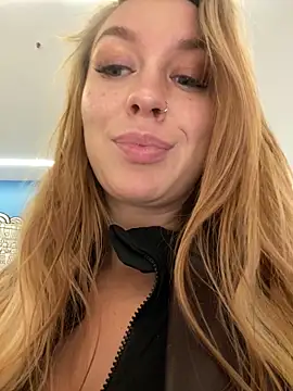 Snapshot of Sweet___Emily chatting on February 11, 5:07 pm Sweet Emily online show from February 11, 5:07 pm