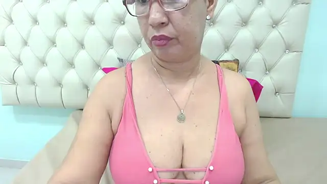 MilfPleasure online show from January 26, 9:51 am