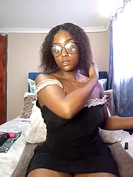 Snapshot of Queen-Chocolate chatting on January 31, 10:20 am Queen-Chocolate online show from January 31, 10:20 am